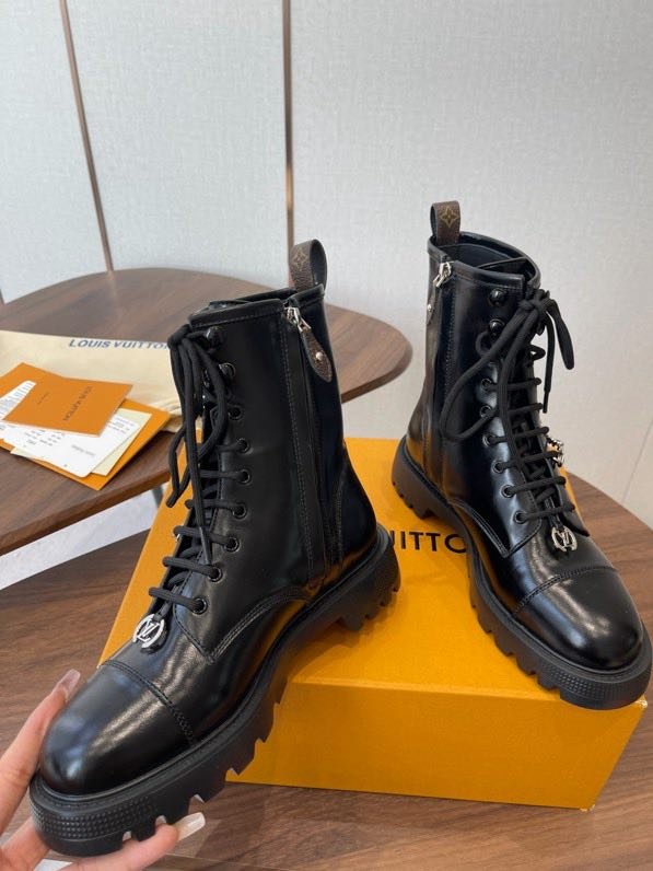 Ботинки женские фото 5