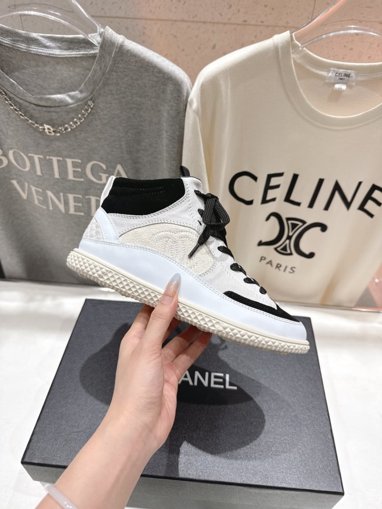 Ботинки женские фото 5