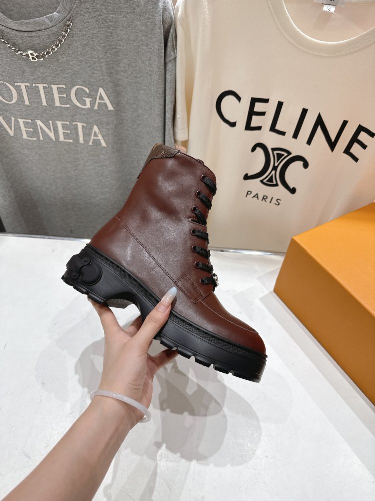 Boots women's фото 5