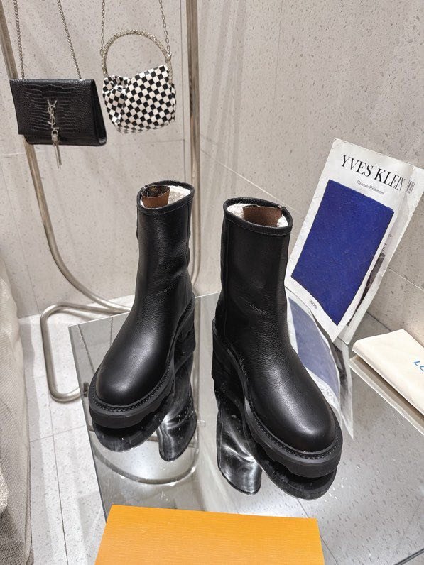 Ботинки женские фото 5