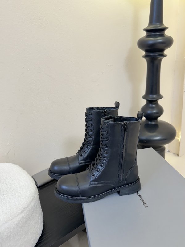 Ботинки женские фото 5