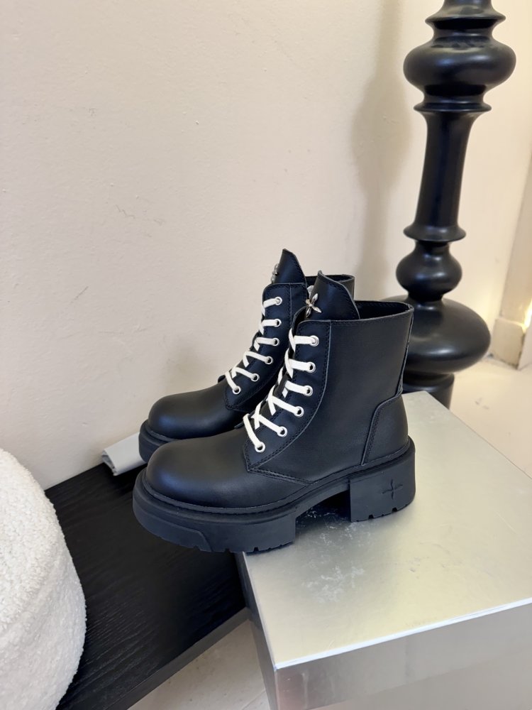 Ботинки женские фото 5