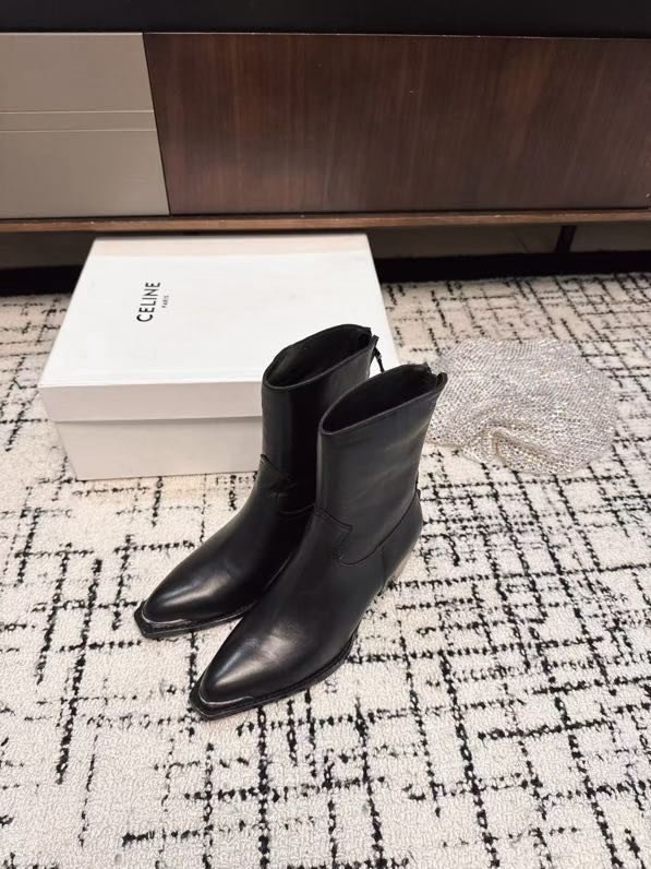 Ботинки женские фото 6