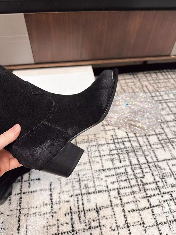 Ботинки женские фото 6