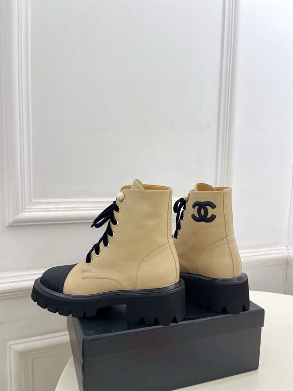 Ботинки женские фото 6