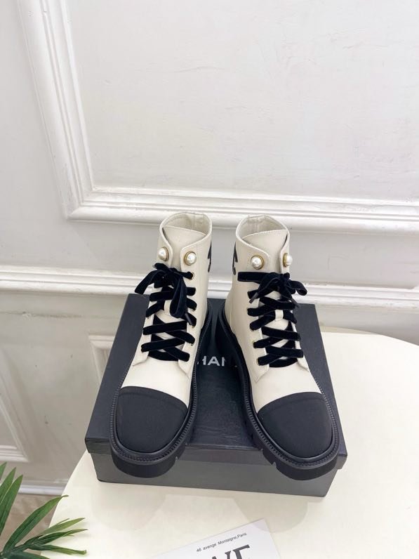 Ботинки женские фото 6