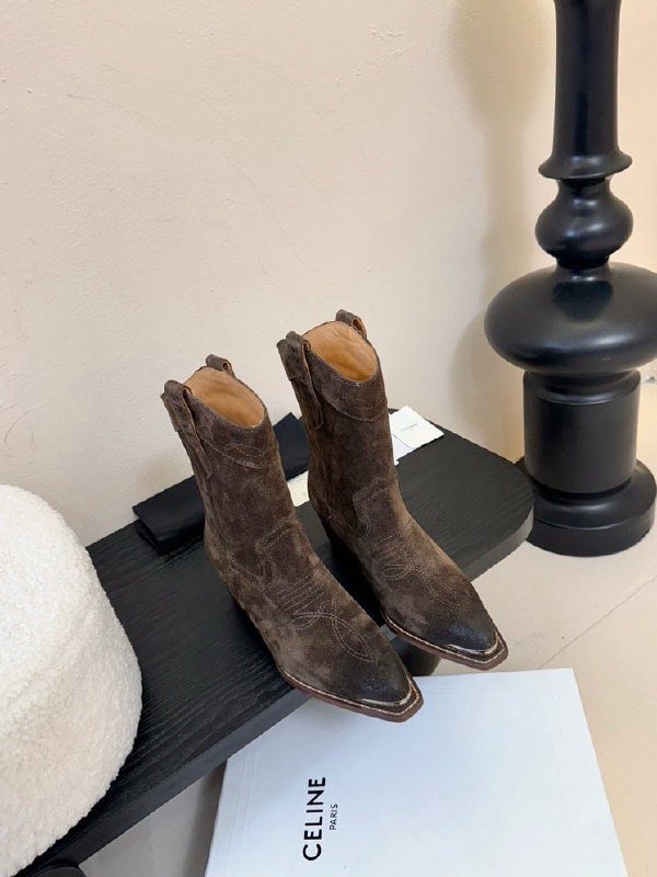 Ботинки женские фото 6