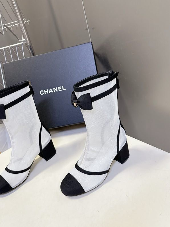 Ботинки женские фото 6