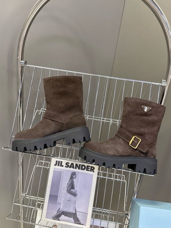 Ботинки женские фото 6