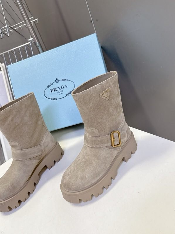 Ботинки женские фото 6