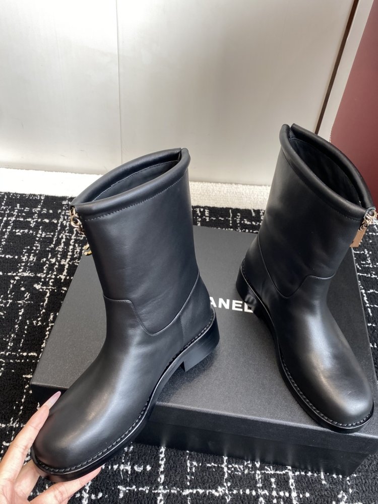 Ботинки женские фото 6