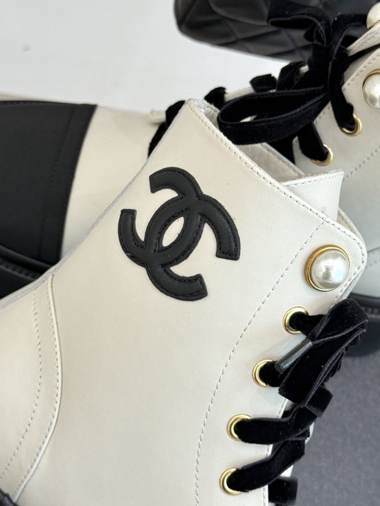 Ботинки женские фото 6