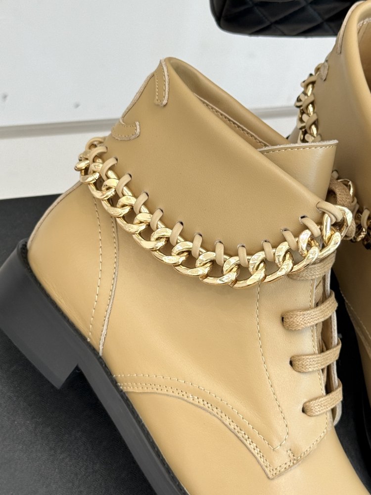 Ботинки женские фото 6