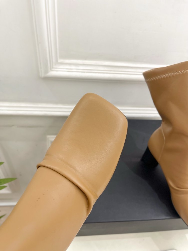 Ботинки женские фото 6