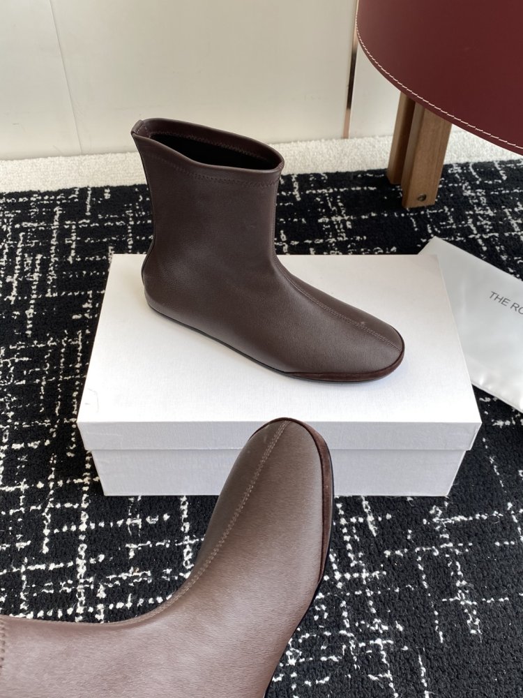 Boots women's фото 6