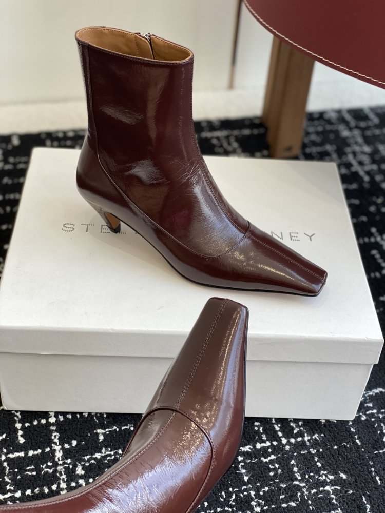 Ботинки женские фото 6