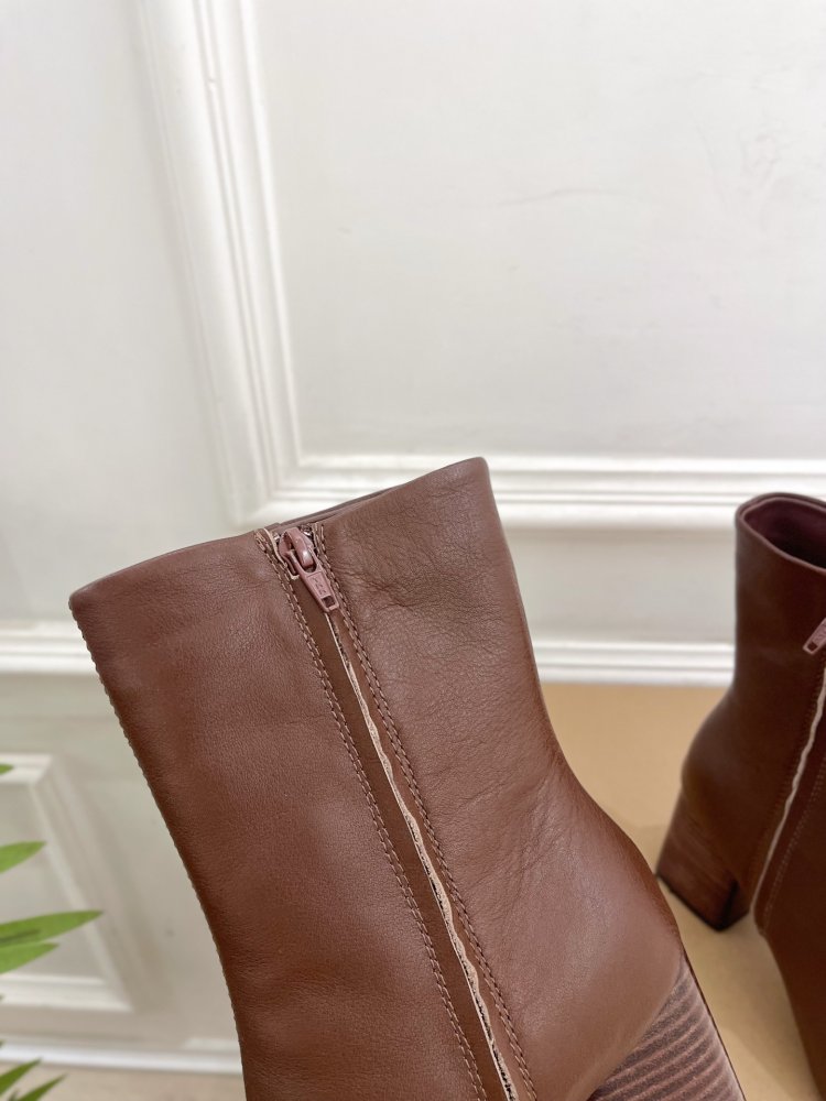 Ботинки женские фото 6