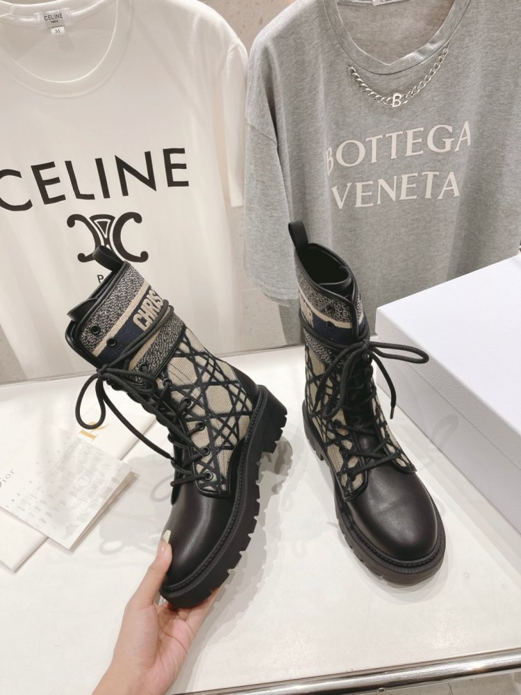 Ботинки женские фото 6