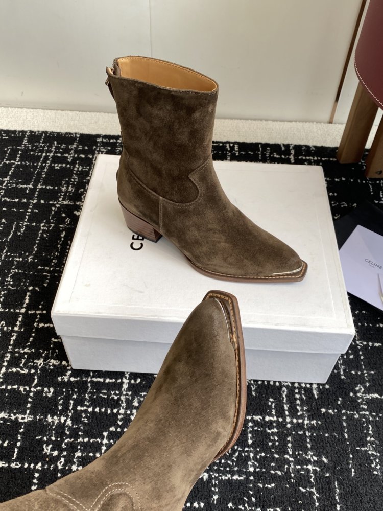 Ботинки женские фото 6