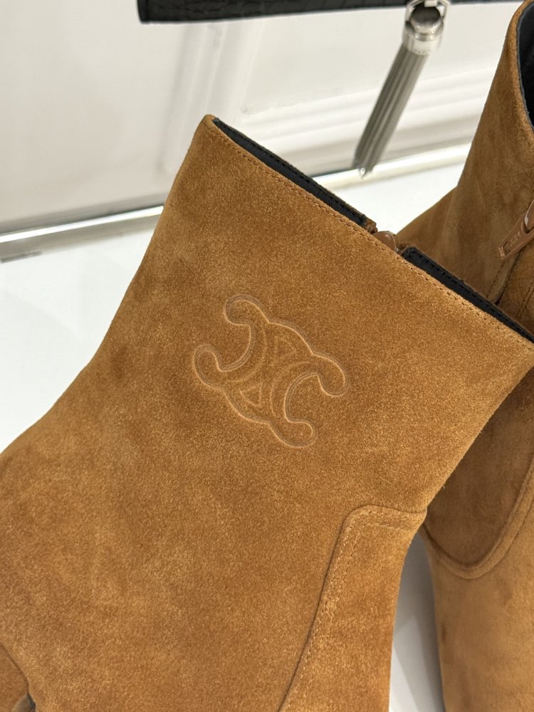 Ботинки женские фото 6