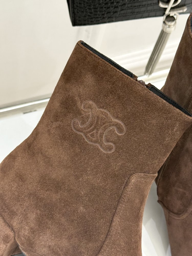 Ботинки женские фото 6