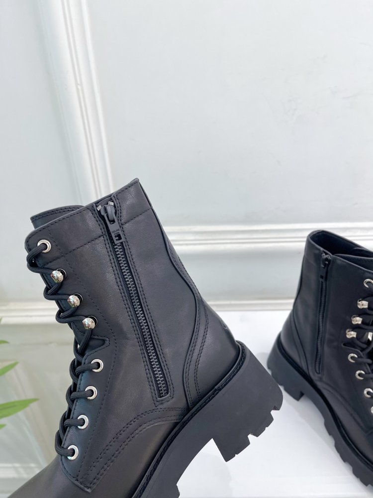 Ботинки женские фото 6