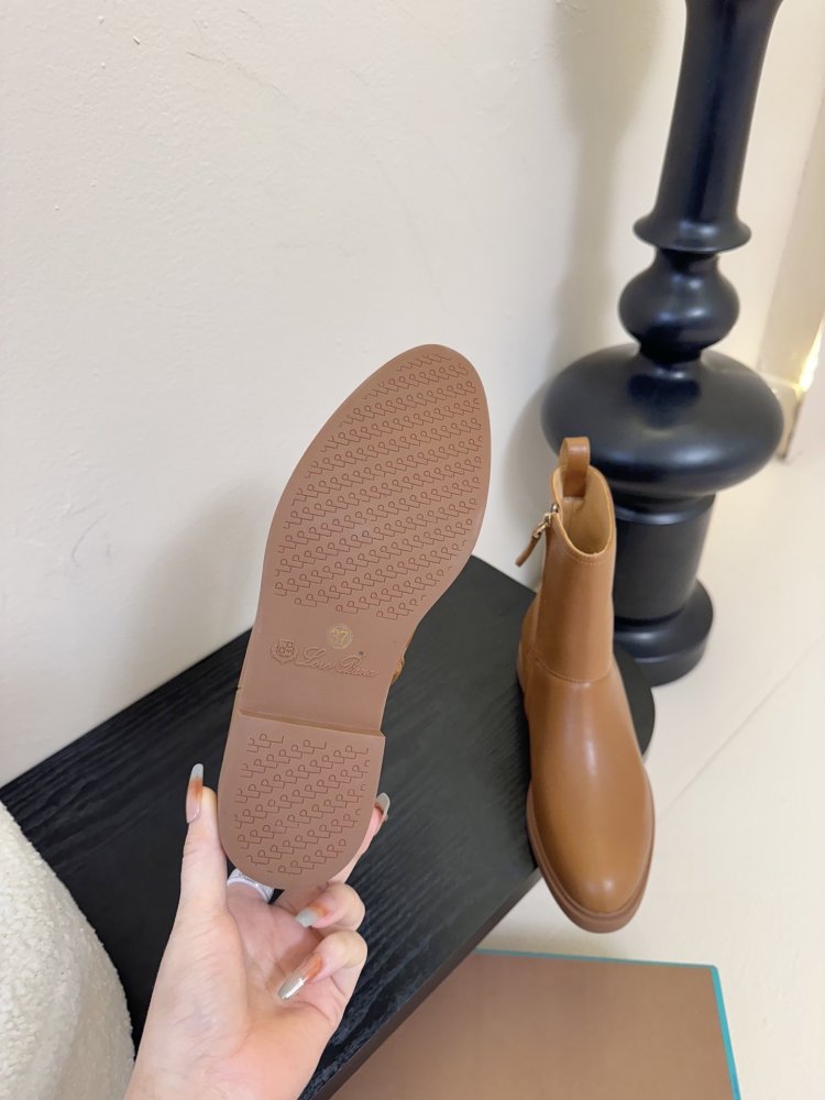 Ботинки женские фото 6