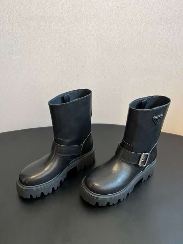 Boots women's фото 6