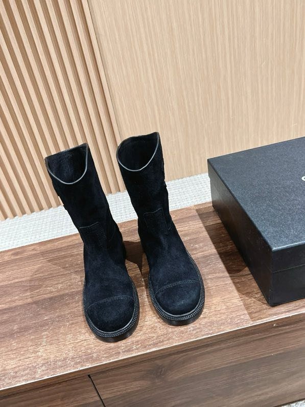 Ботинки женские фото 6