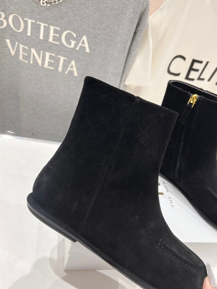 Boots women's фото 6