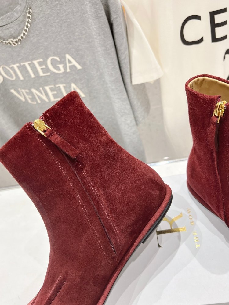 Ботинки женские фото 6