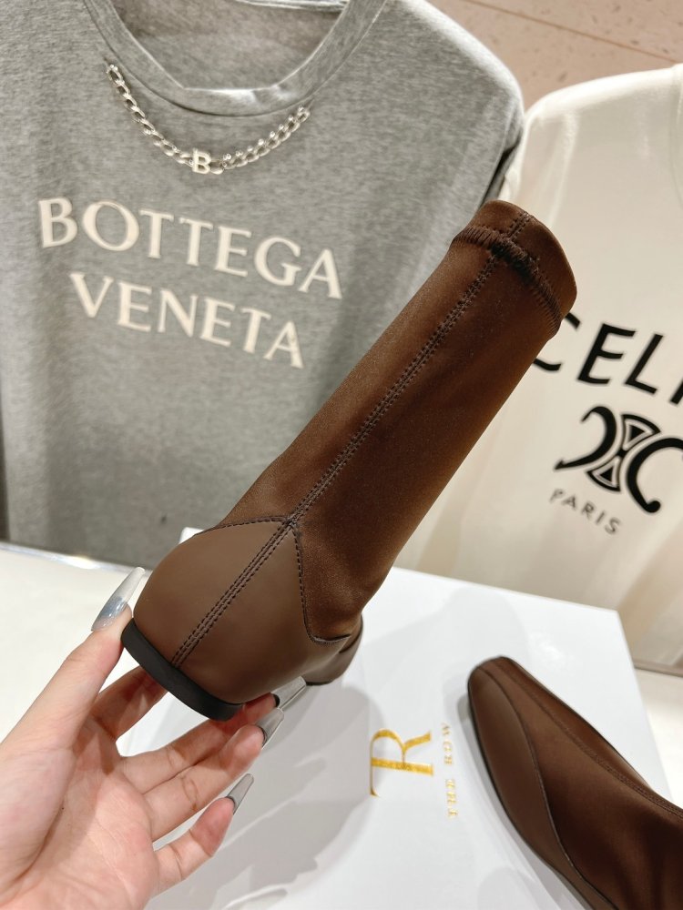 Ботинки женские фото 6