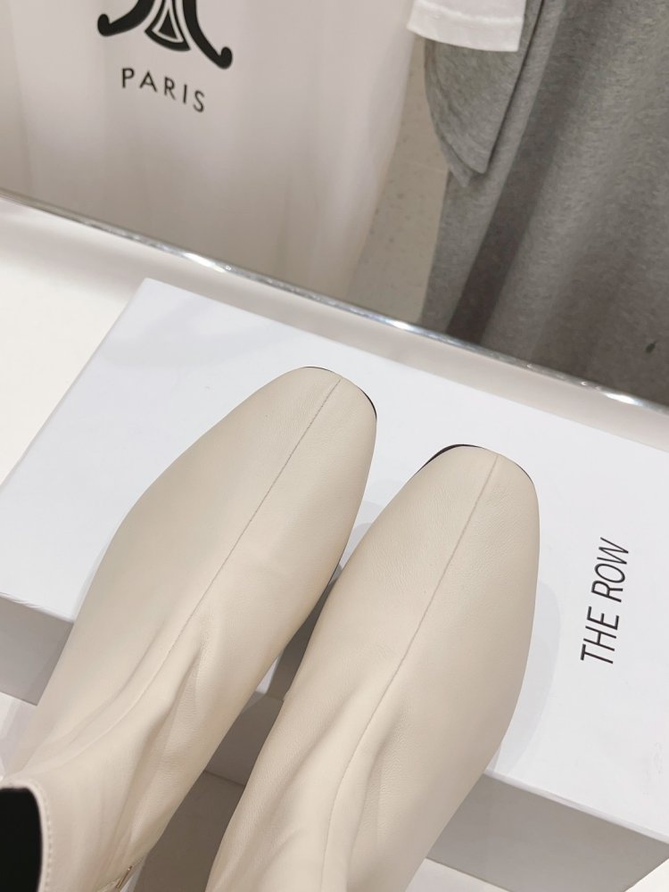 Ботинки женские фото 6