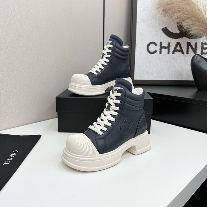 Ботинки женские фото 6