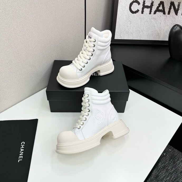 Ботинки женские фото 6