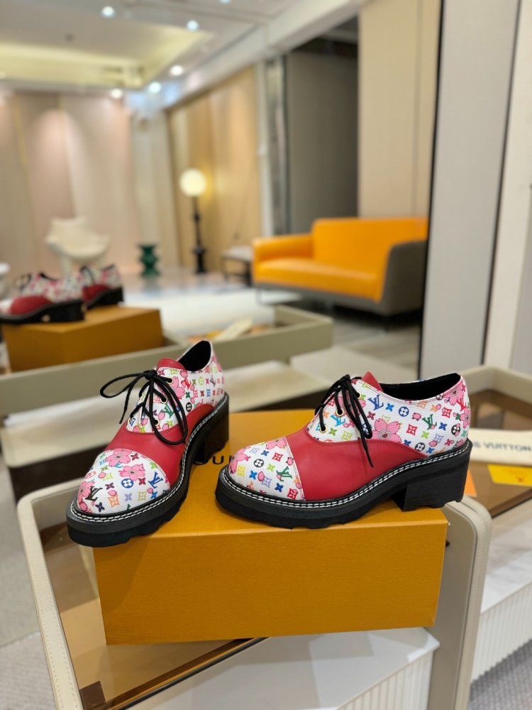 Boots women's фото 6