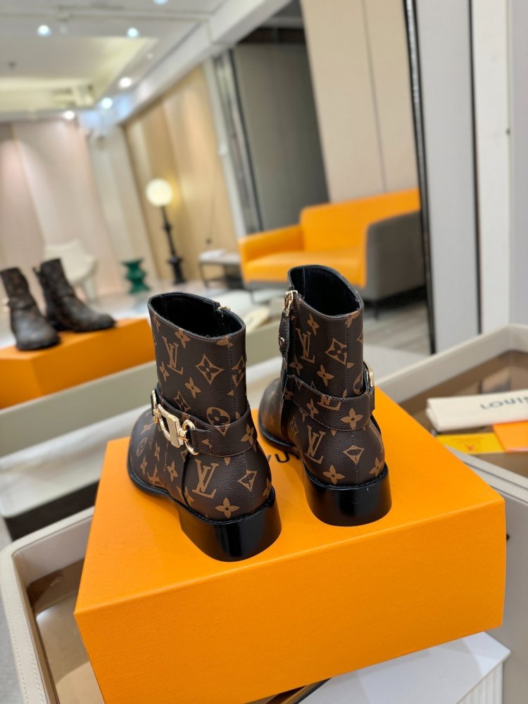 Черевики жіночі фото 6