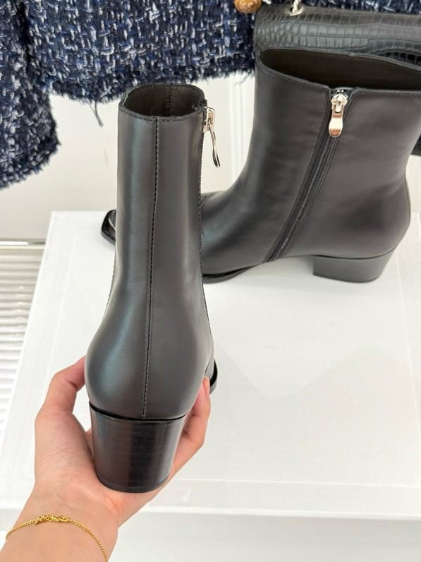 Boots women's фото 6