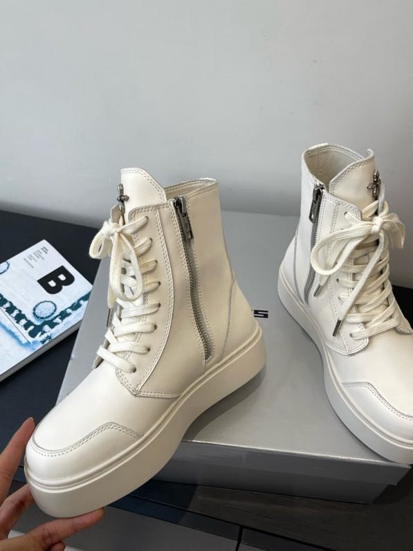 Ботинки женские фото 6