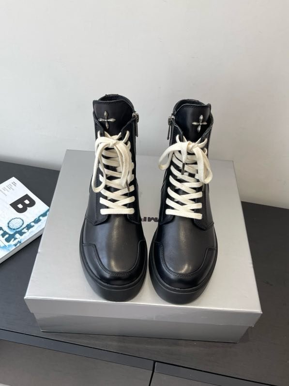 Ботинки женские фото 6