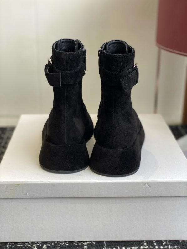 Ботинки женские фото 6