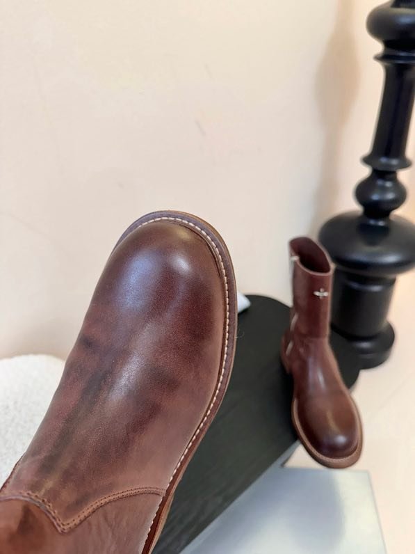 Boots women's фото 6