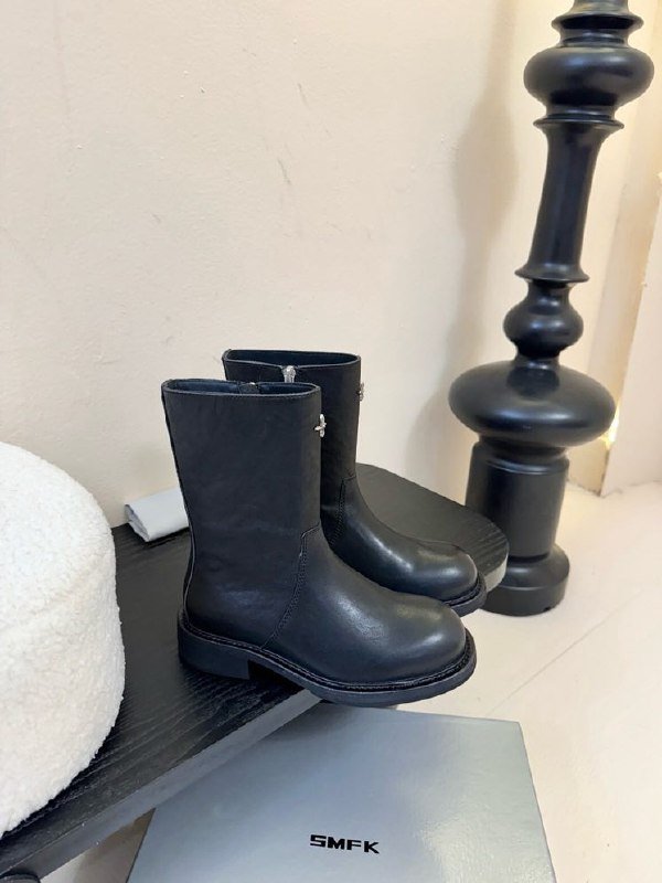 Boots women's фото 6