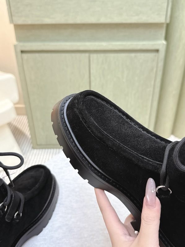 Ботинки женские фото 6