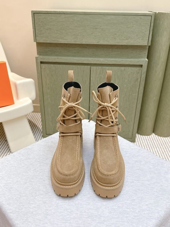 Ботинки женские фото 6