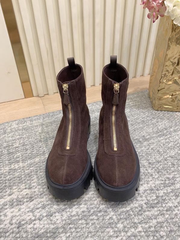 Ботинки женские фото 6