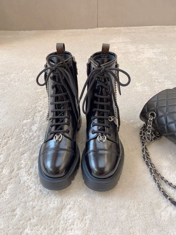 Ботинки женские фото 6