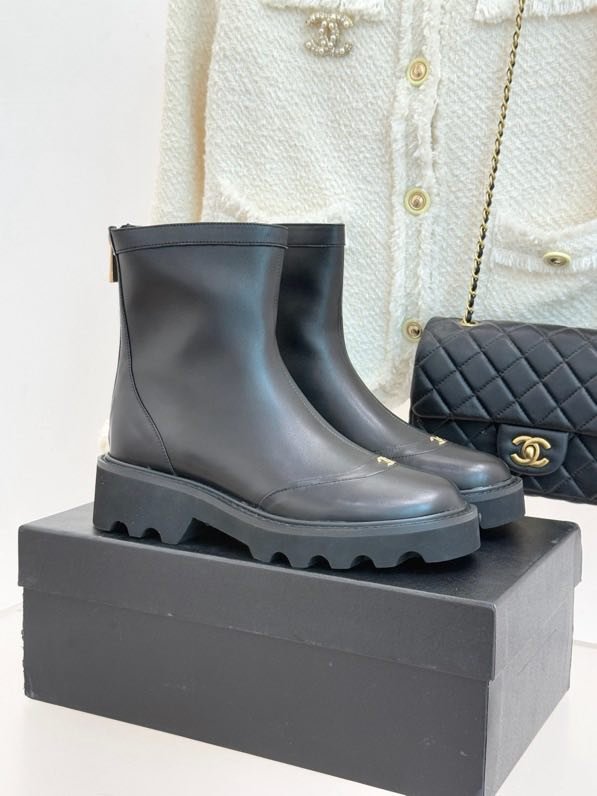 Ботинки женские фото 6