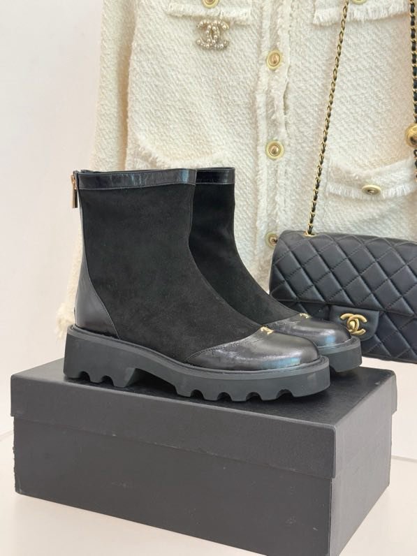 Ботинки женские фото 6