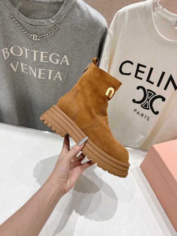 Boots women's фото 6